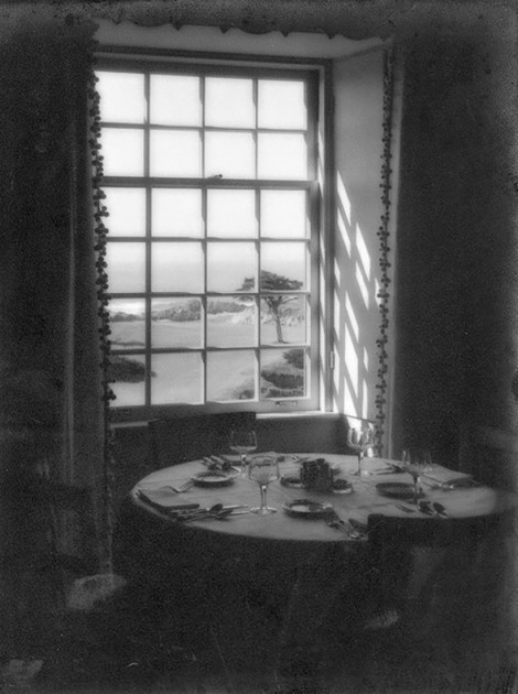 Elegant Dining with view 1938